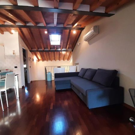 Appartamento Sui Tetti Di Parma Exterior foto